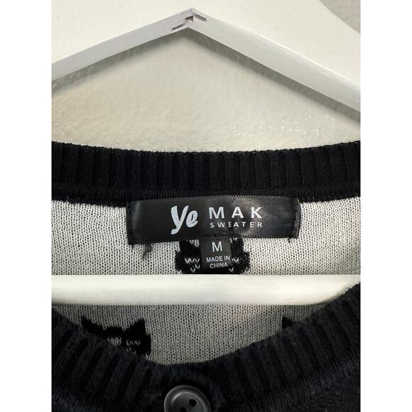 Black and White Cat Cardigan by Ye Mak  size Medium - Picture 7 of 7